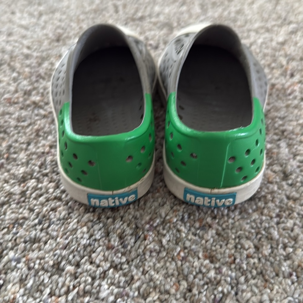 Native Shoes Kids Gray and Green Water Shoes - Picture 3 of 6